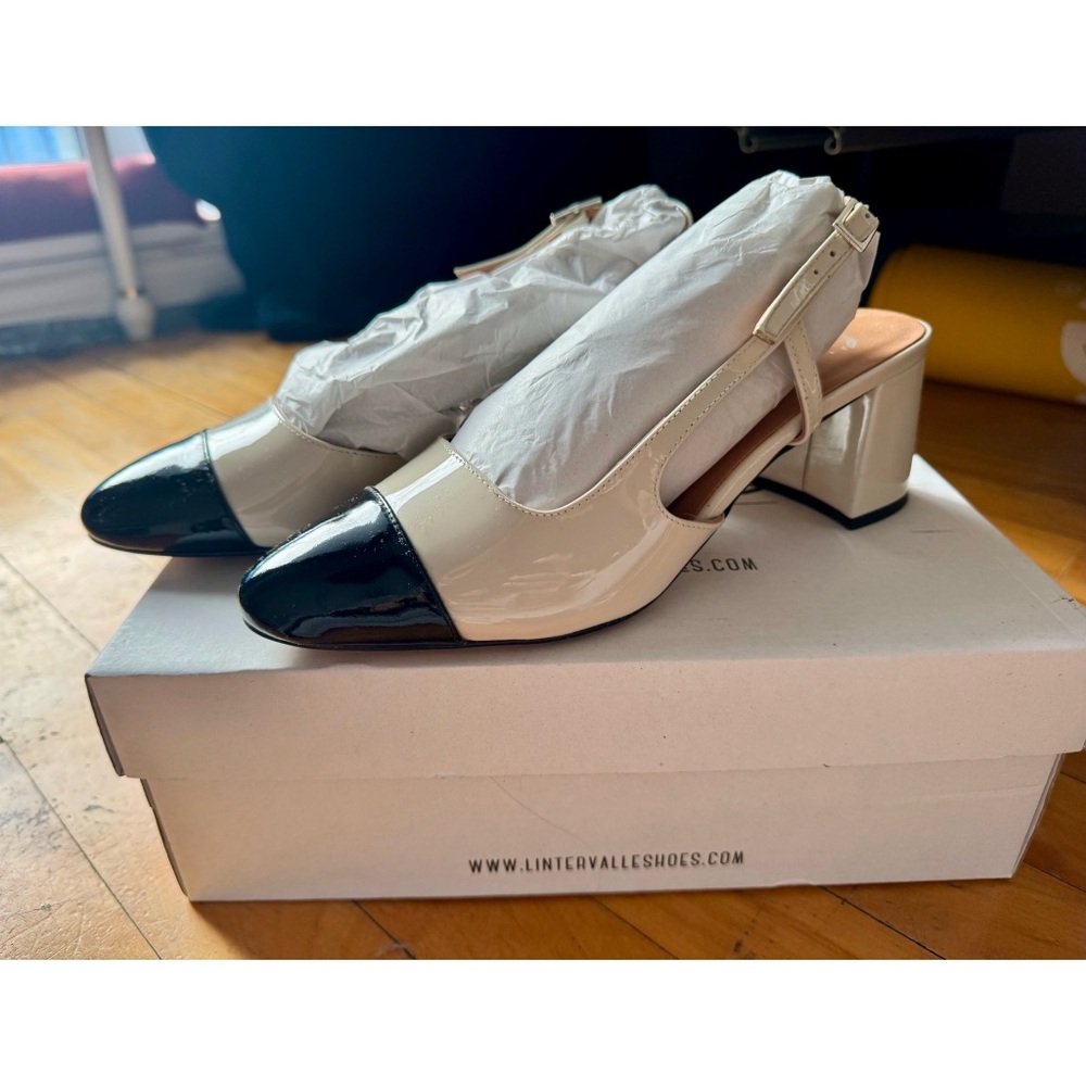 L'INTERVALLE Two-Tone Black and Cream Patent Slingback Heels